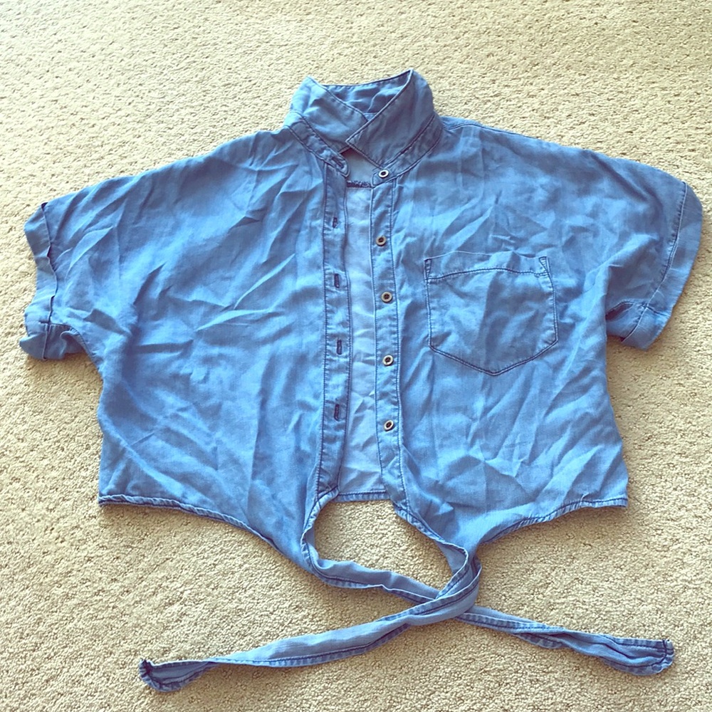 Denim shirt that ties in front